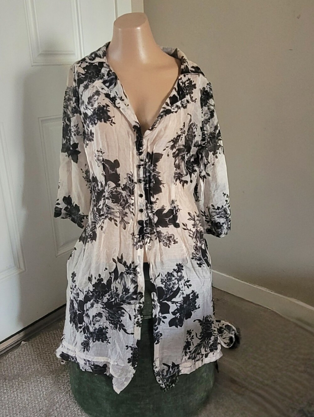 Floral Button-Front Lightweight Silk Duster